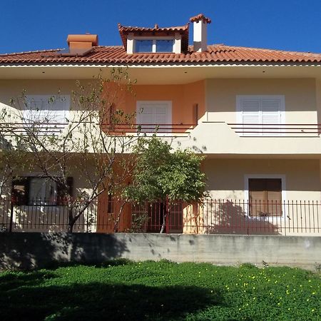 Happy Days Apartment Тирос Экстерьер фото