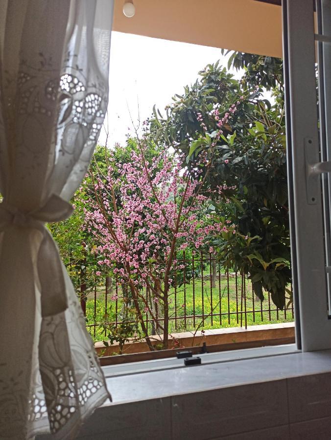 Happy Days Apartment Тирос Экстерьер фото