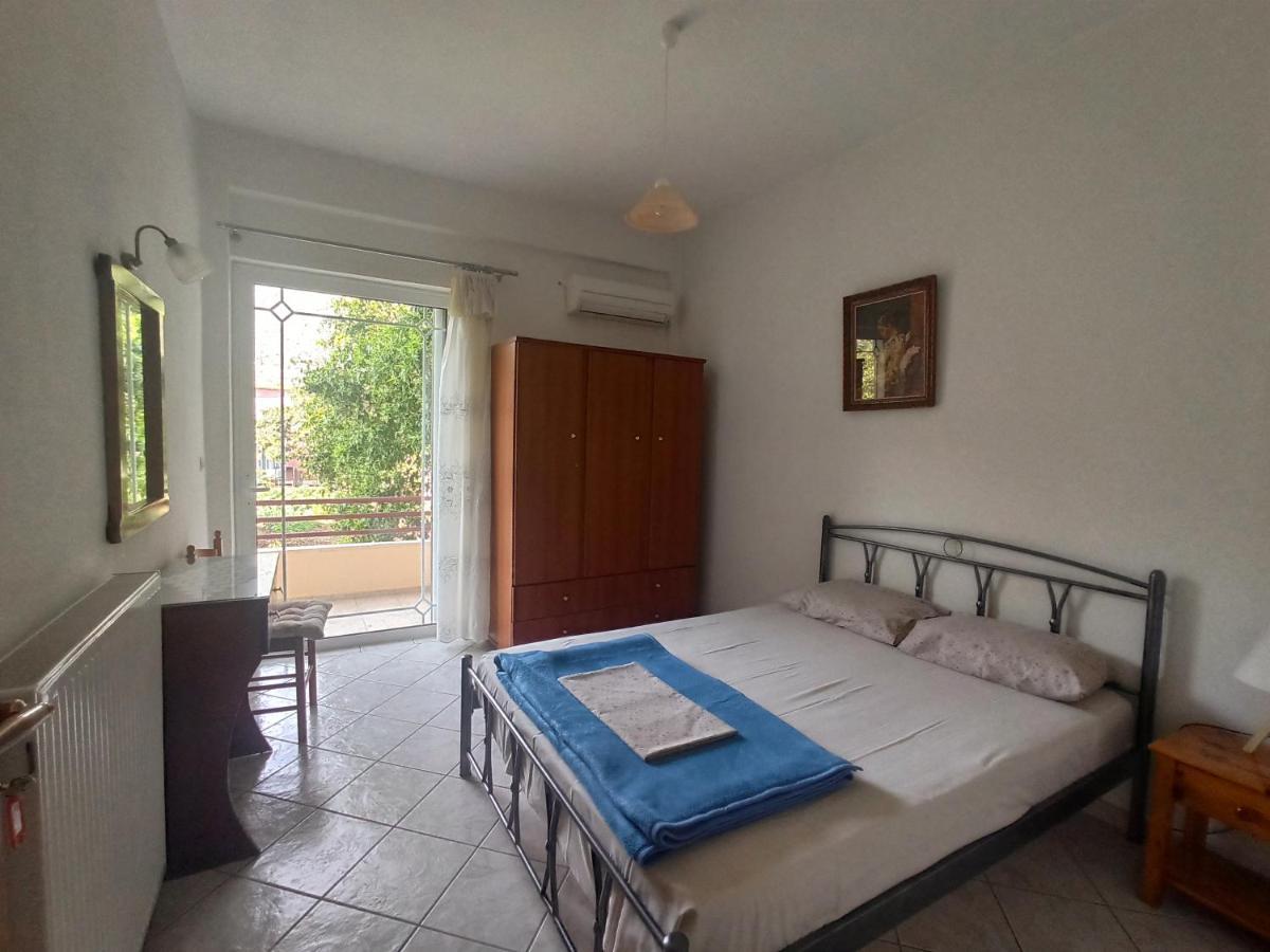 Happy Days Apartment Тирос Экстерьер фото
